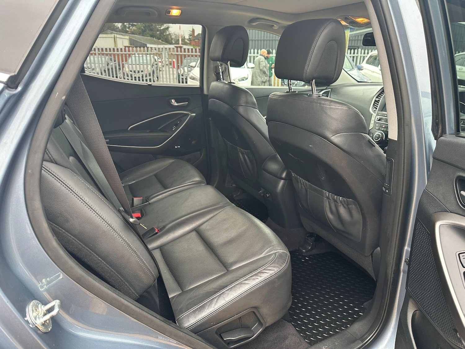 Used Hyundai Santa Fe for sale - 77291600: Photo 8