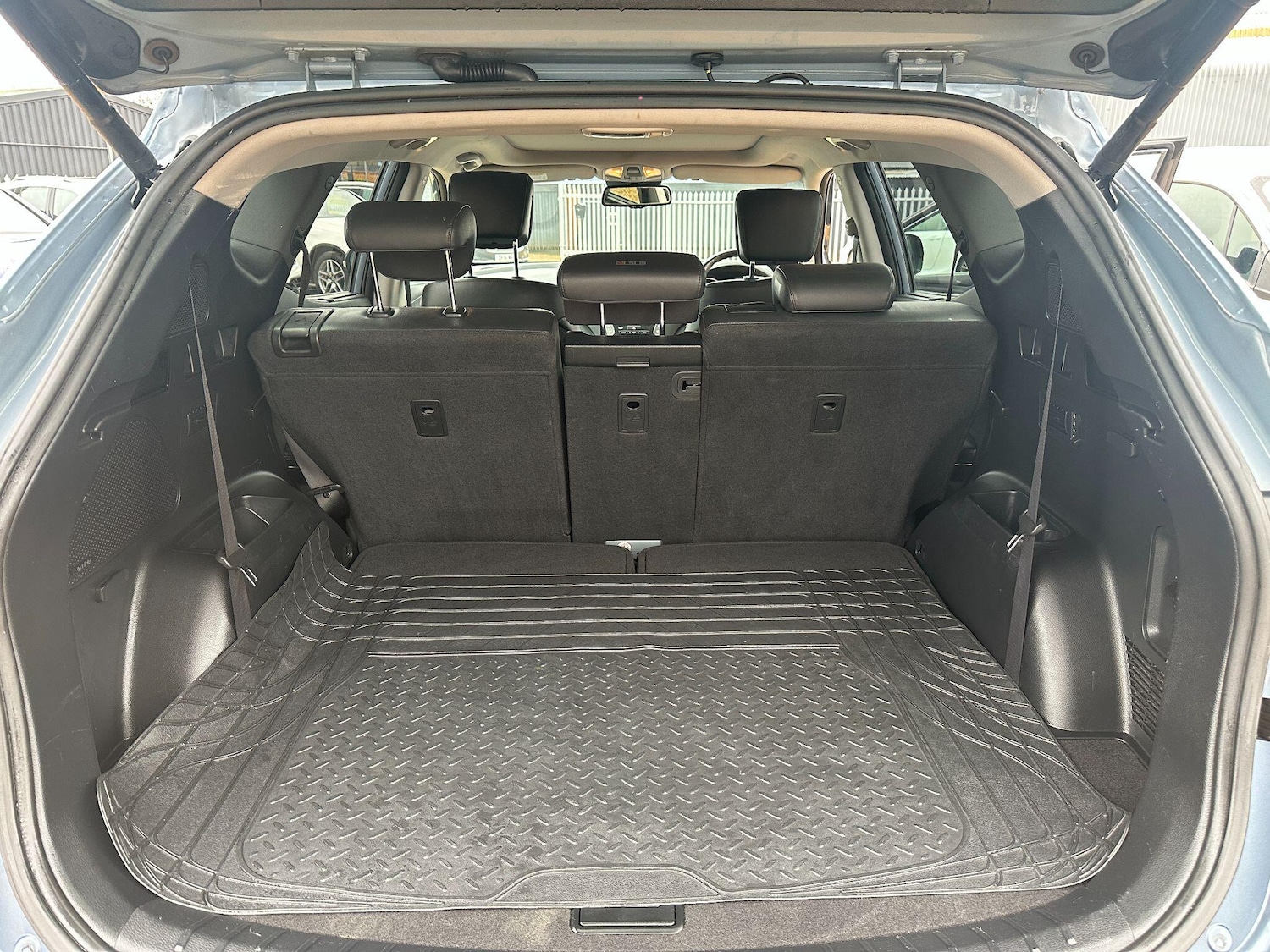 Used Hyundai Santa Fe for sale - 77291600: Photo 9