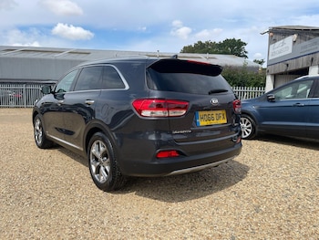 Used Kia Sorento 2016 for sale - 79336583: Photo
