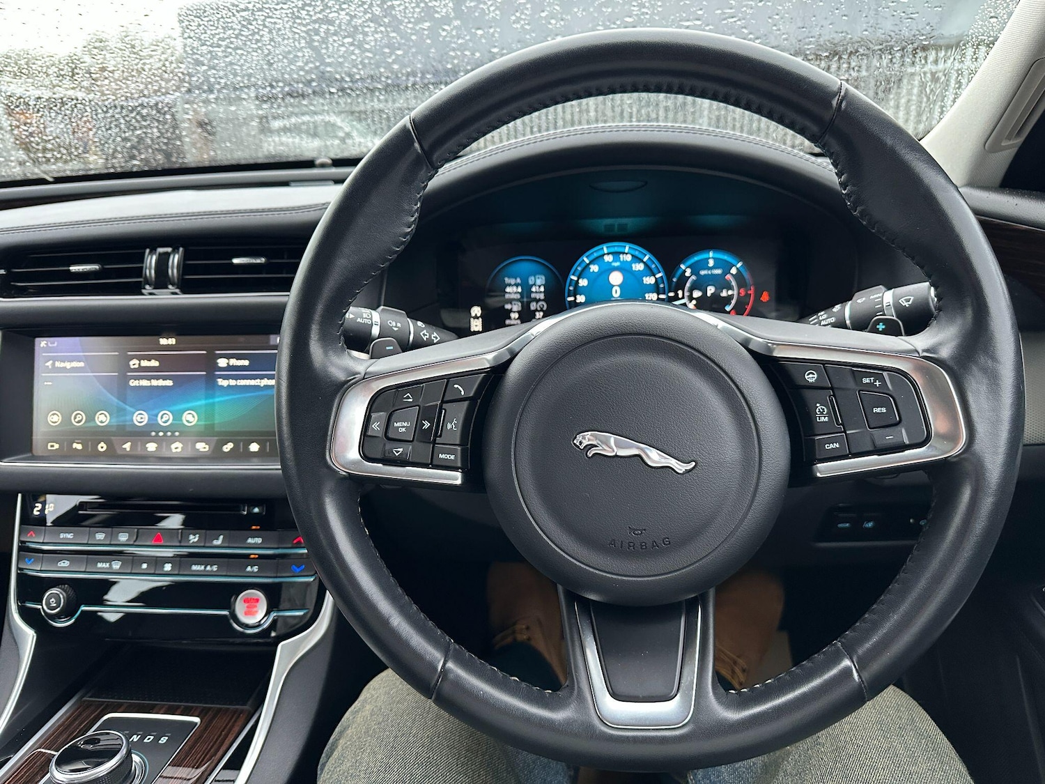 Used Jaguar XF 2017 for sale - 77191768: Photo 21