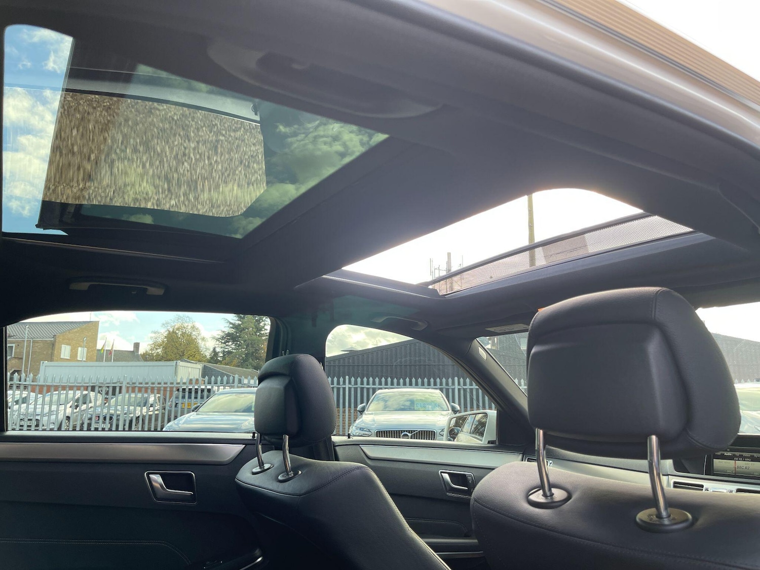 Used Mercedes-Benz E Class 2014 for sale - 76371434: Photo 11