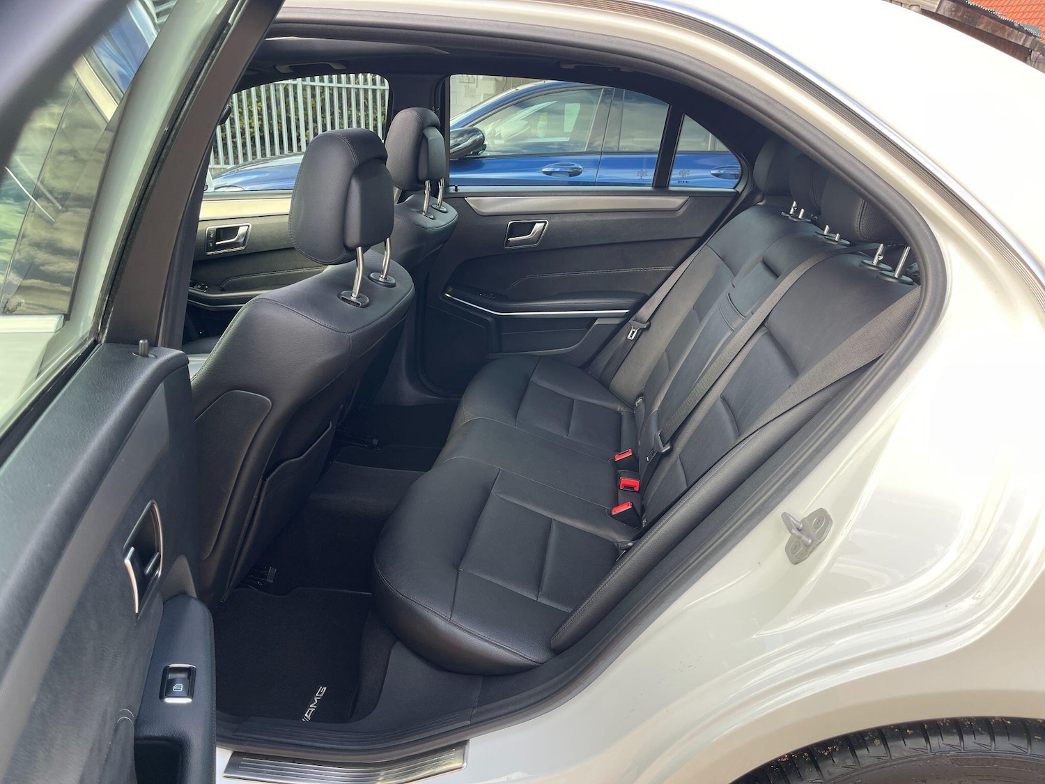 Used Mercedes-Benz E Class 2014 for sale - 76371434: Photo 12