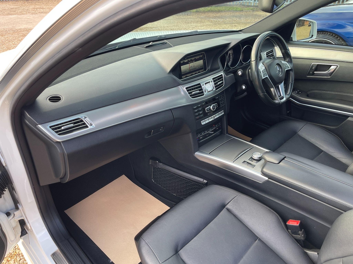 Used Mercedes-Benz E Class 2014 for sale - 76371434: Photo 14