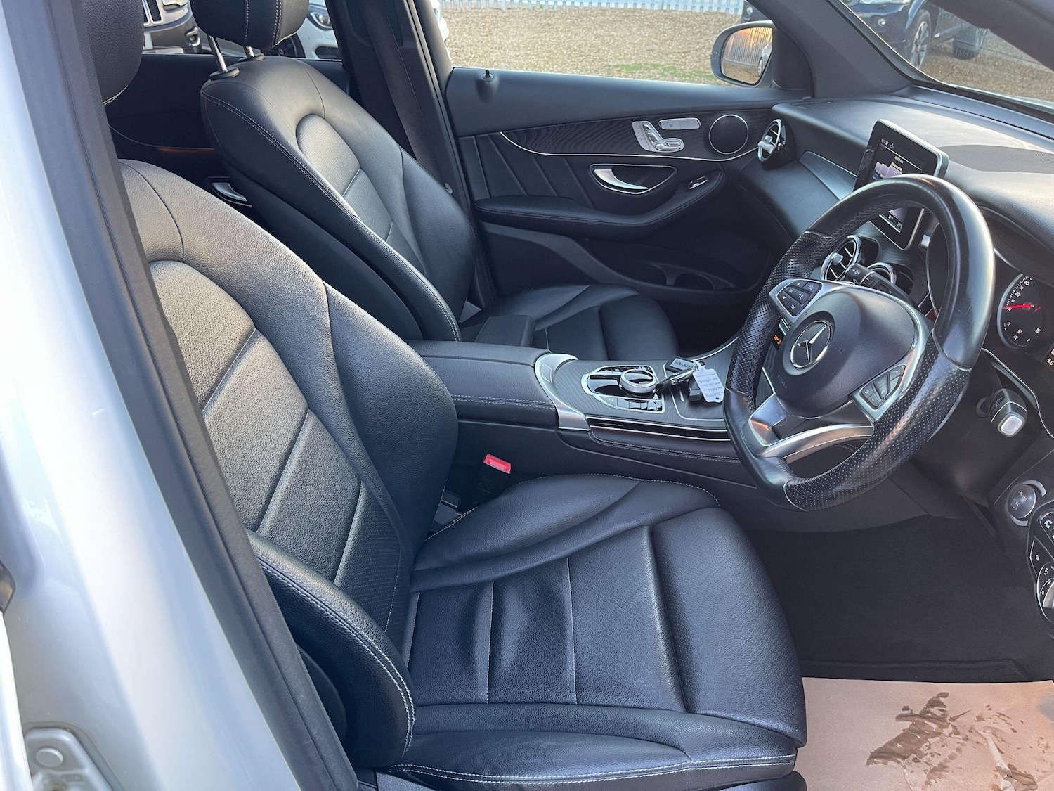 Used Mercedes-Benz GLC 2017 for sale - 76786875: Photo 13