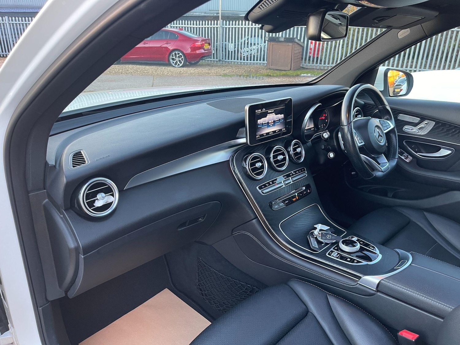 Used Mercedes-Benz GLC 2017 for sale - 76786875: Photo 15