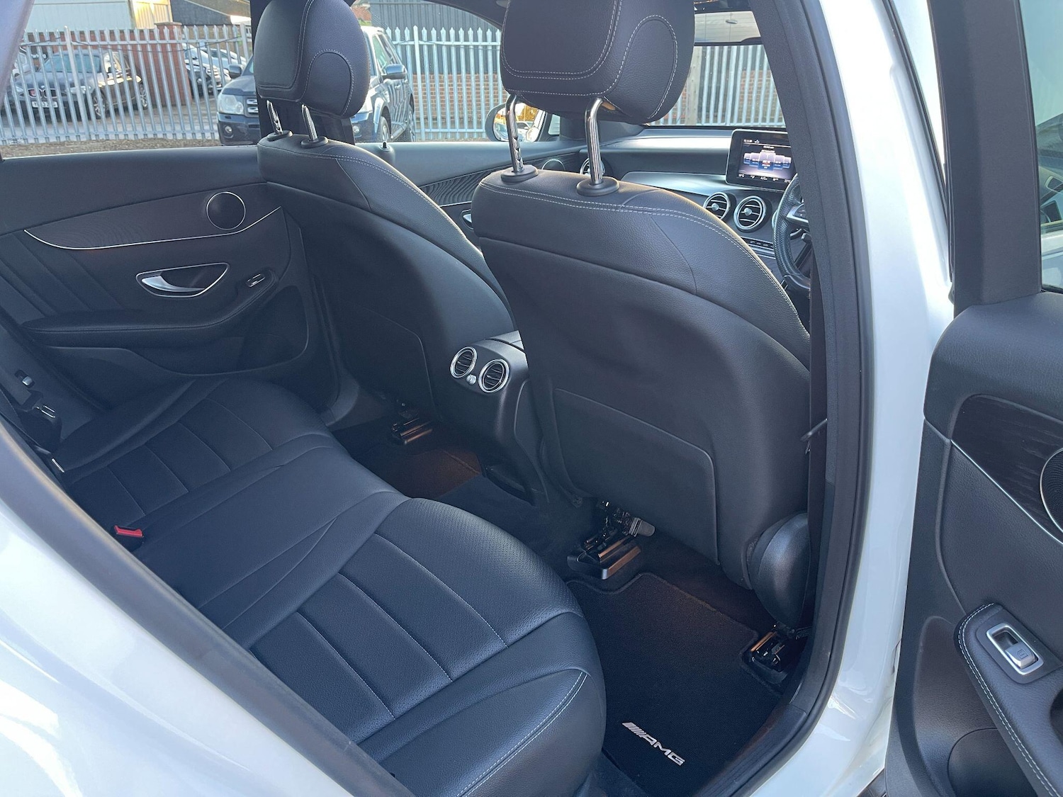 Used Mercedes-Benz GLC 2017 for sale - 76786875: Photo 17