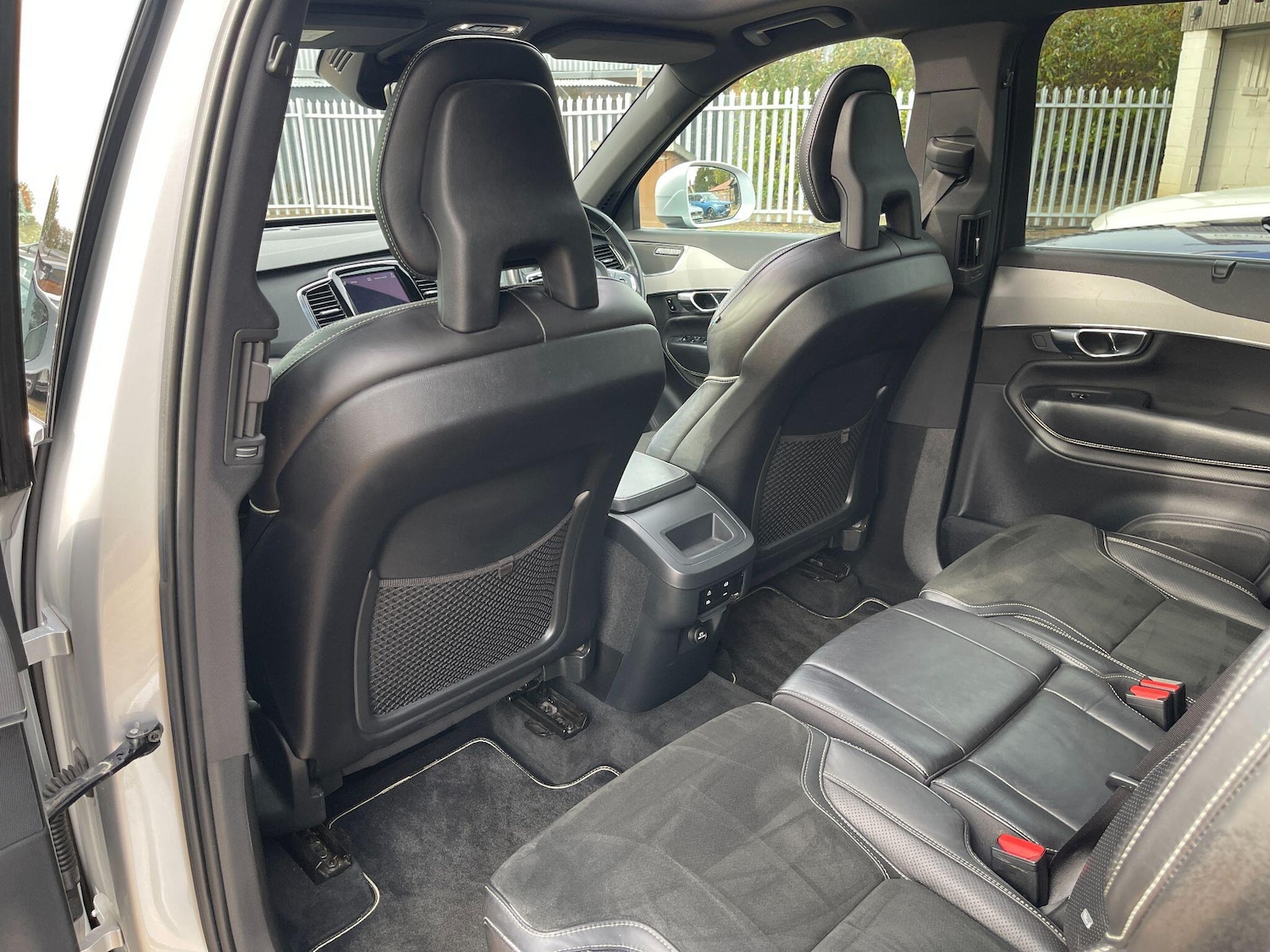 Used Volvo XC90 2016 for sale - 76409390: Photo 16