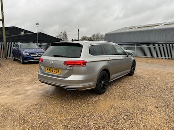 Used Volkswagen Passat 2016 for sale - 77155868: Photo