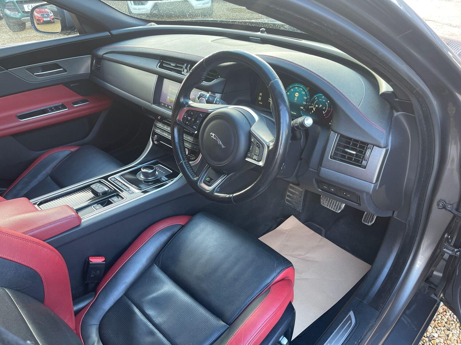 Used Jaguar XF 2017 for sale - 77575227: Photo 11