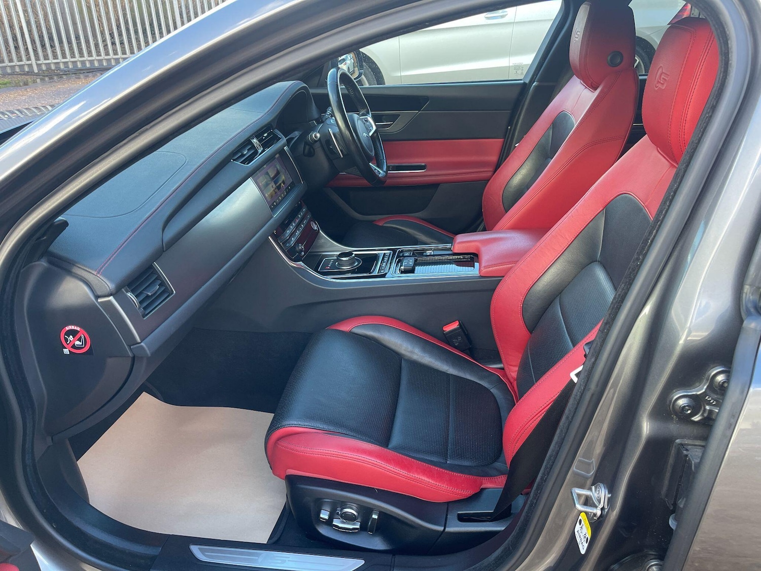 Used Jaguar XF 2017 for sale - 77575227: Photo 19