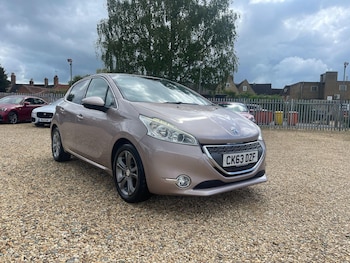 Used Peugeot 208 2013 for sale - 78573560: Photo