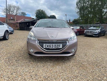 Used Peugeot 208 2013 for sale - 78573560: Photo