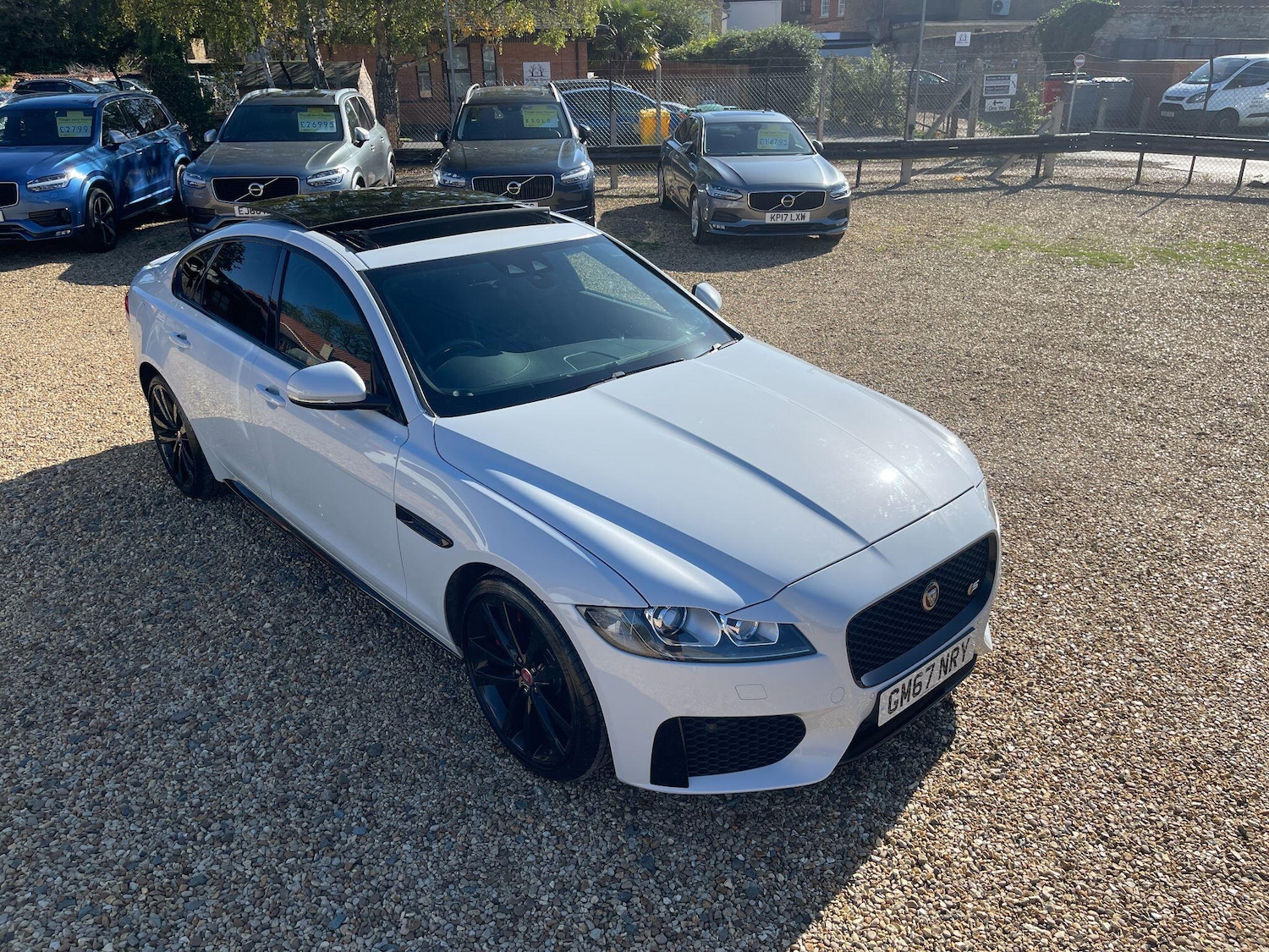 Used Jaguar XF 2017 for sale - 76189752: Photo 1