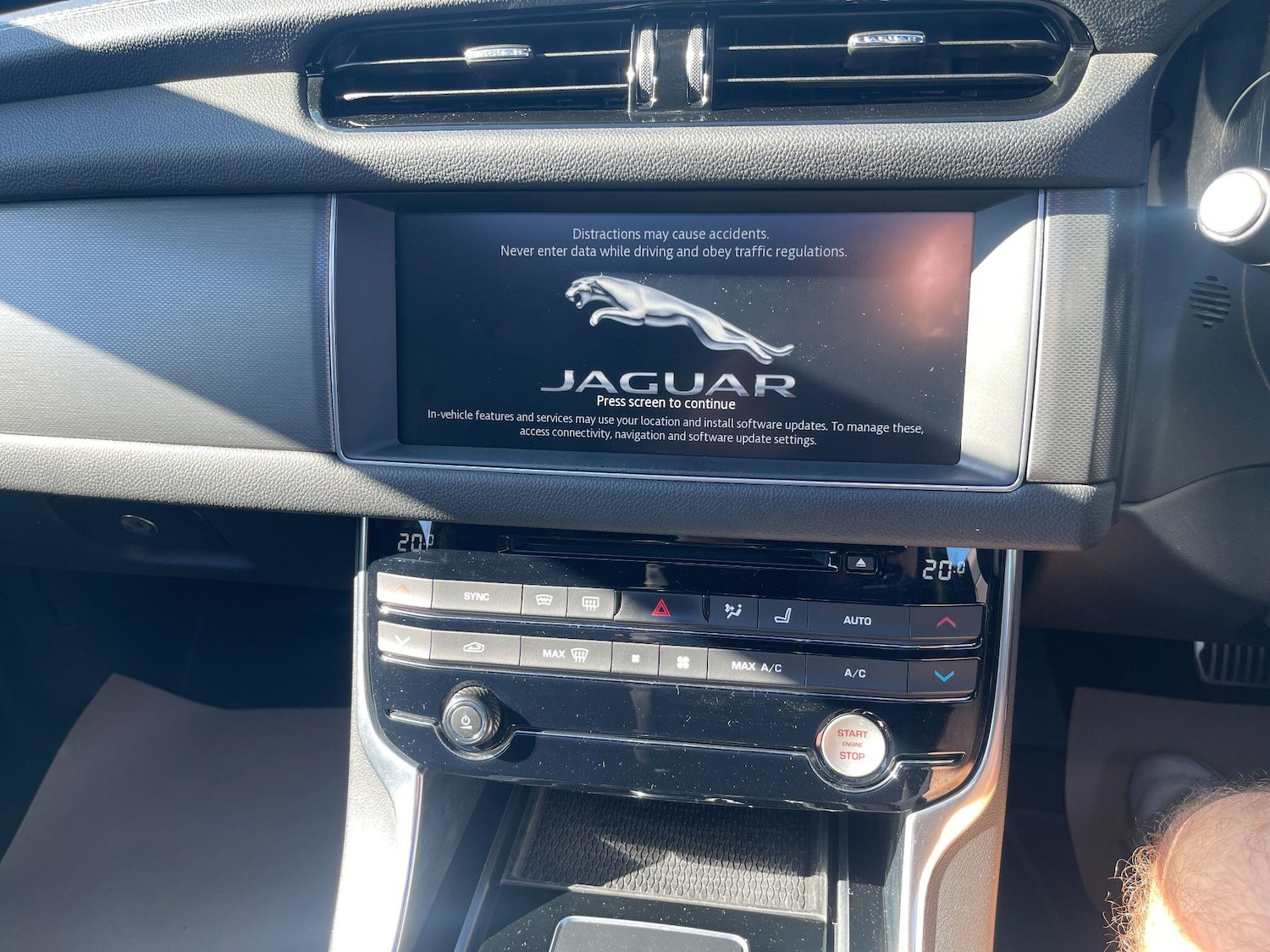 Used Jaguar XF 2017 for sale - 76189752: Photo 12