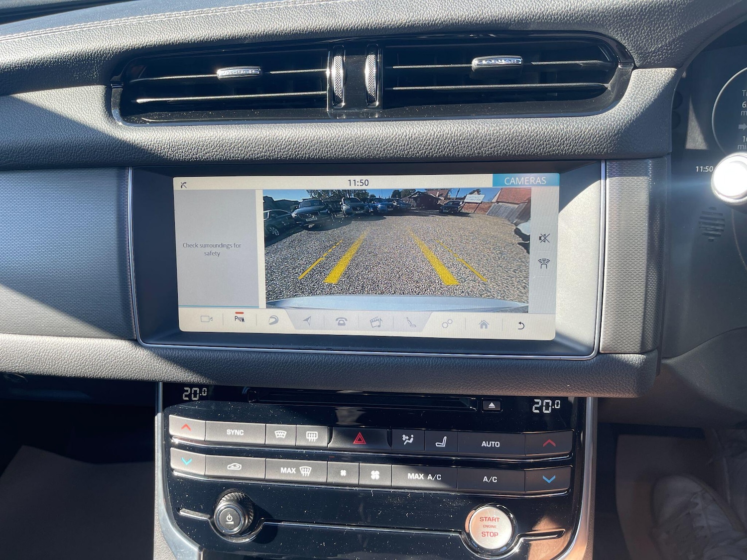 Used Jaguar XF 2017 for sale - 76189752: Photo 13