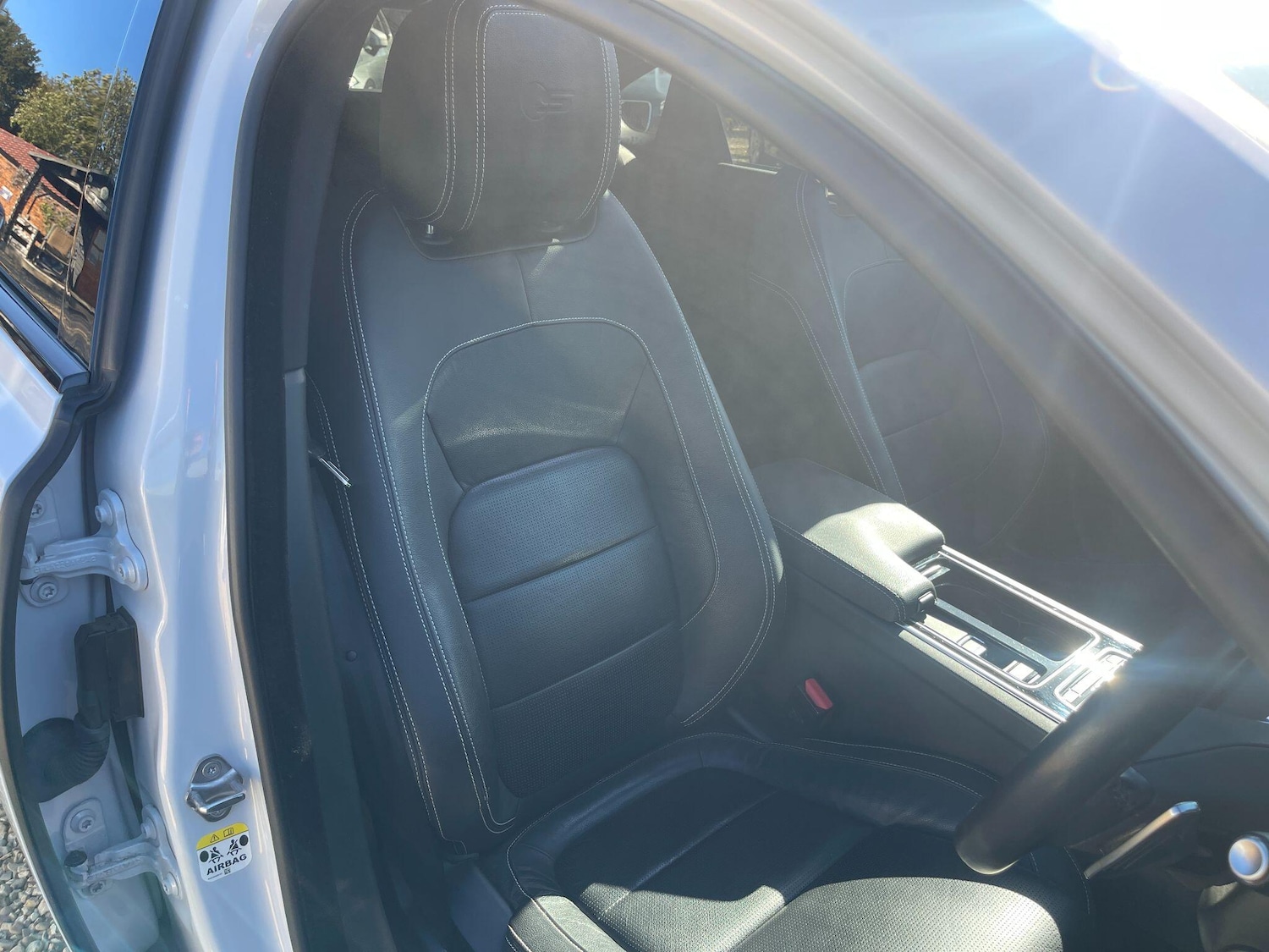 Used Jaguar XF 2017 for sale - 76189752: Photo 8