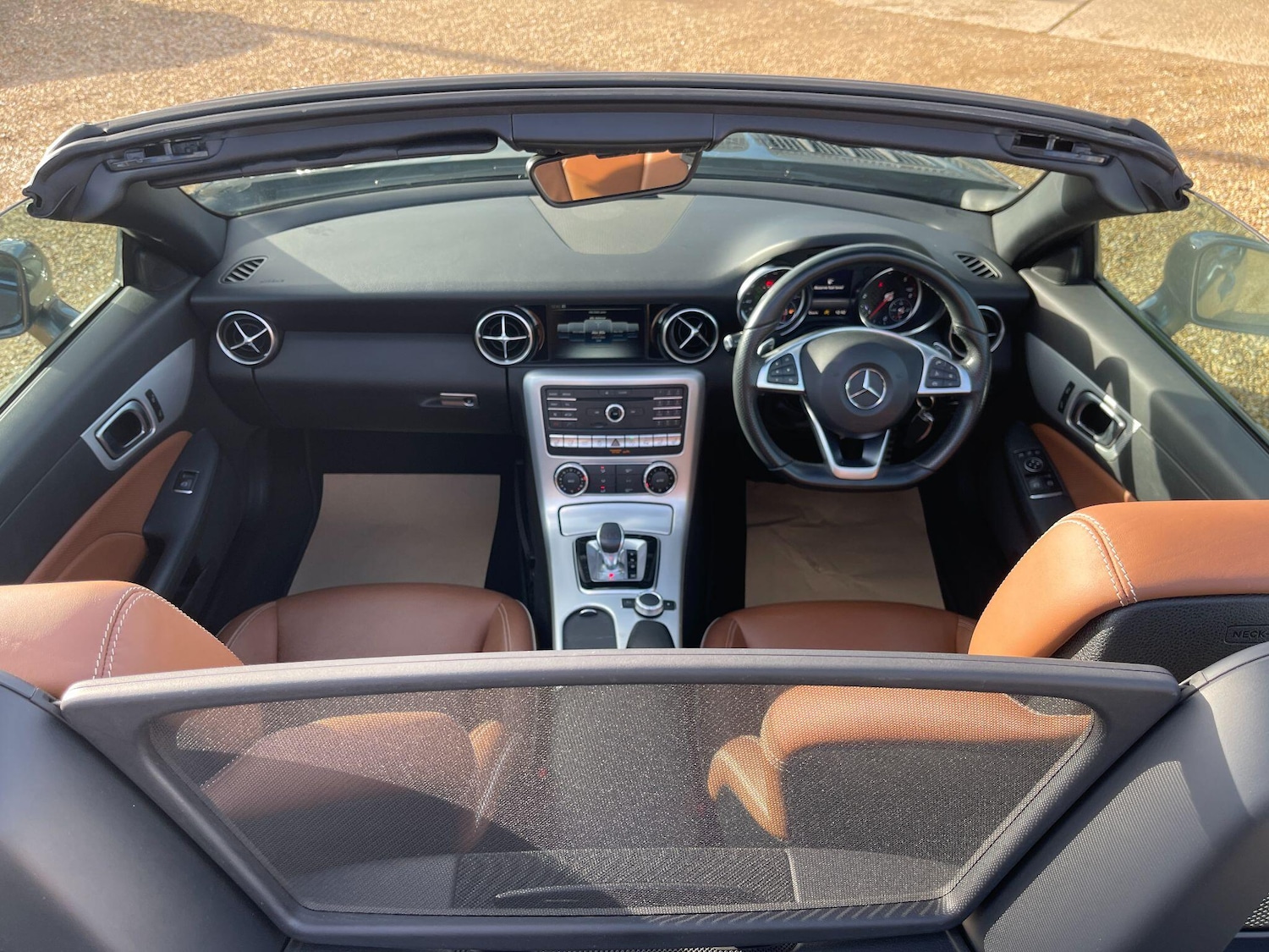 Used Mercedes-Benz SLC 2017 for sale - 76572731: Photo 11