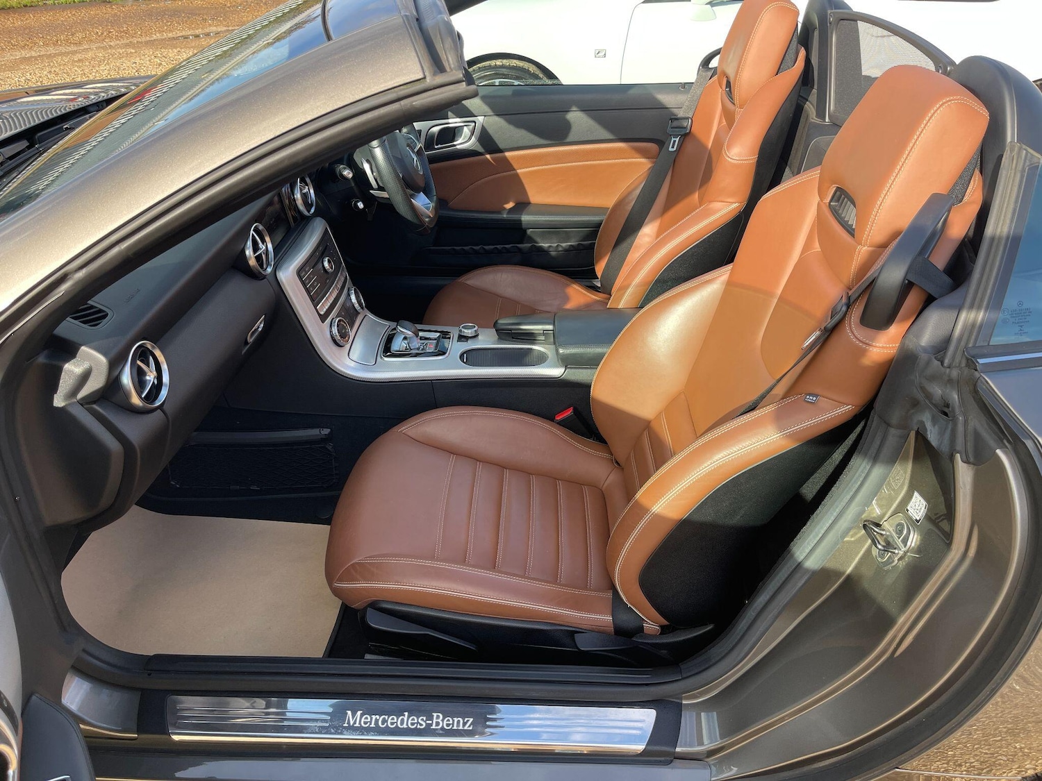 Used Mercedes-Benz SLC 2017 for sale - 76572731: Photo 8