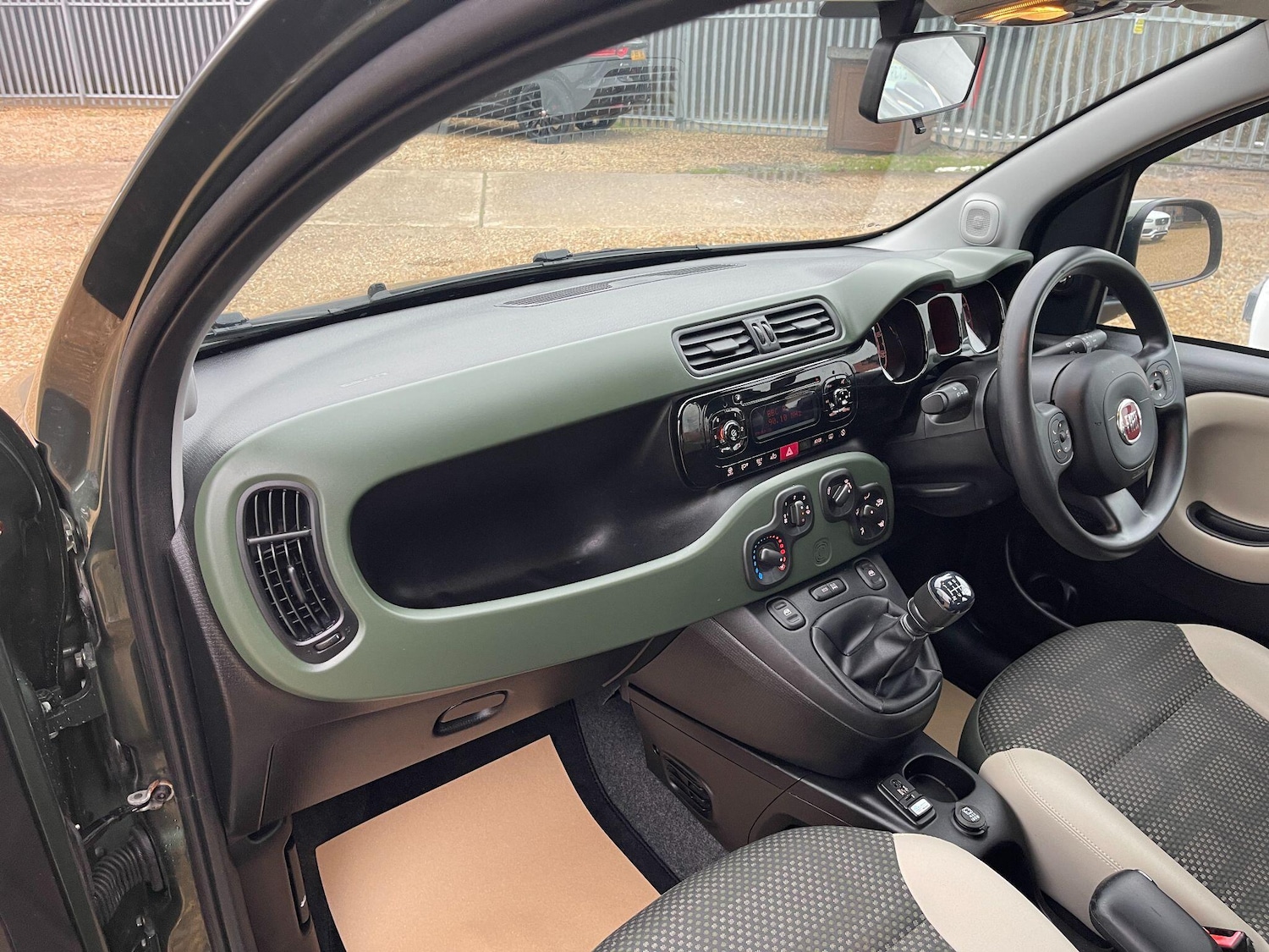 Used Fiat Panda 2015 for sale - 77202469: Photo 12