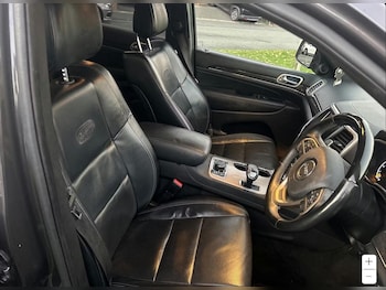 Used Jeep Grand Cherokee 2015 for sale - 76765531: Photo