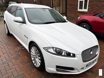 Used Jaguar XF 2015 for sale - 77306007: Photo