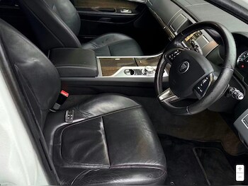 Used Jaguar XF 2015 for sale - 77306007: Photo