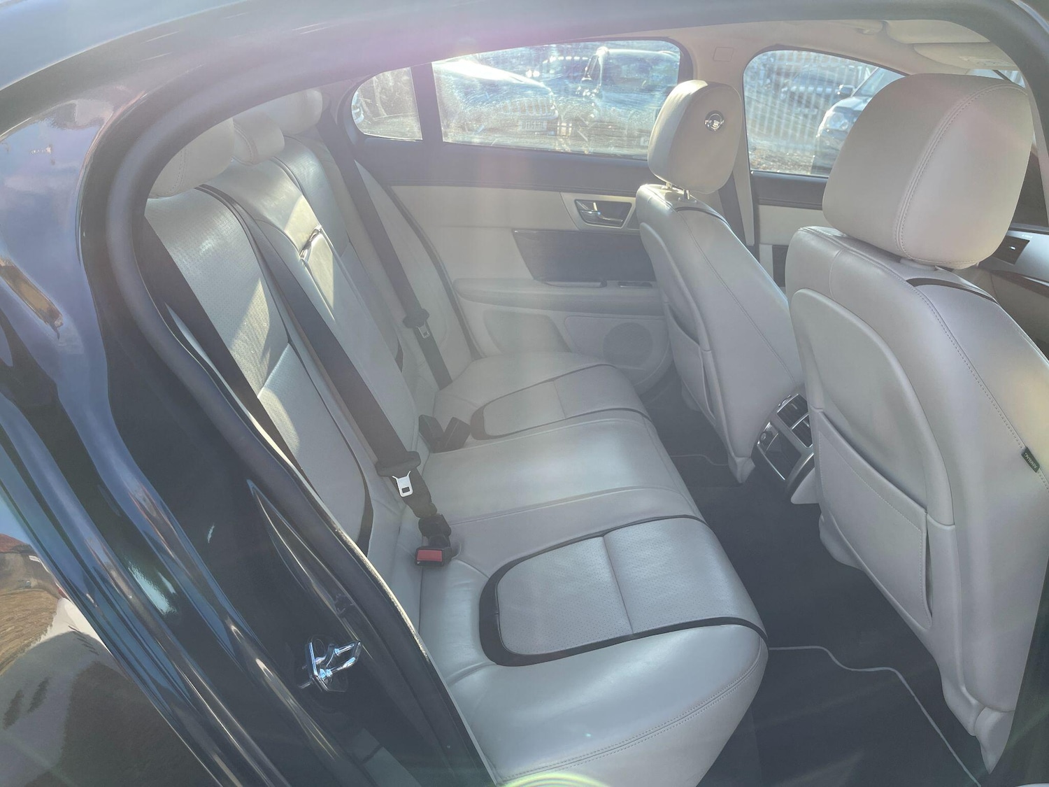 Used Jaguar XF 2015 for sale - 77203799: Photo 14