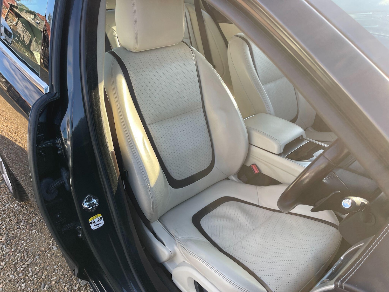 Used Jaguar XF 2015 for sale - 77203799: Photo 8