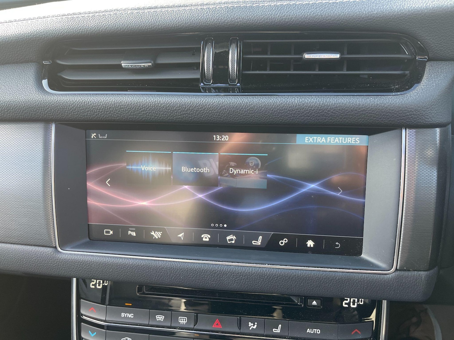 Used Jaguar XF 2017 for sale - 77387222: Photo 14