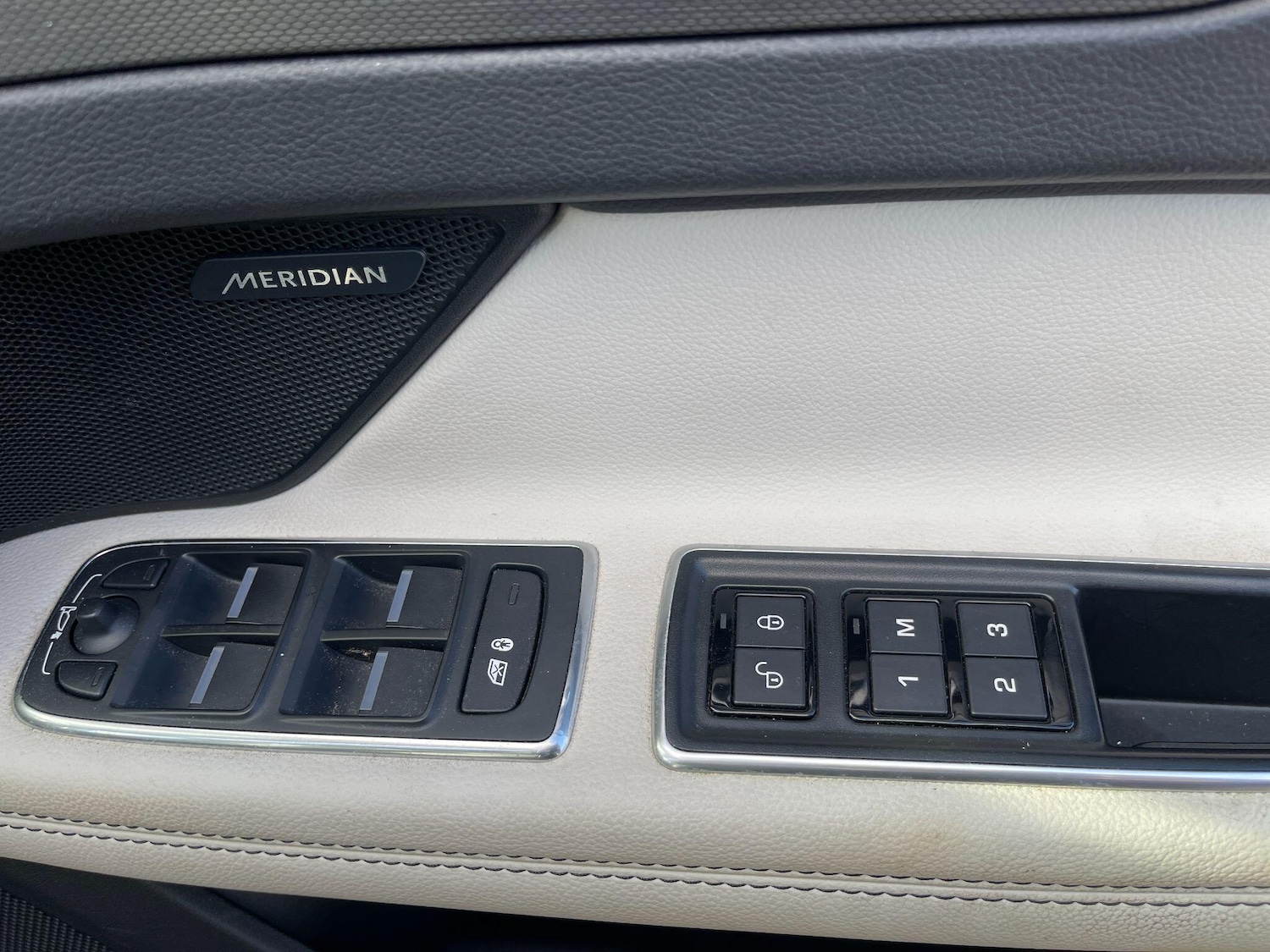 Used Jaguar XF 2017 for sale - 77387222: Photo 17