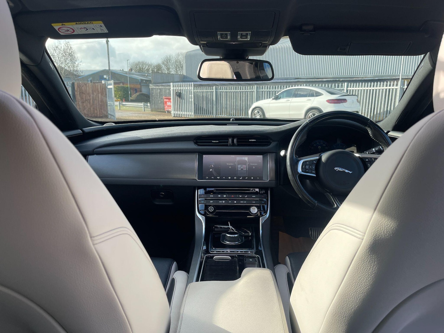 Used Jaguar XF 2017 for sale - 77387222: Photo 21