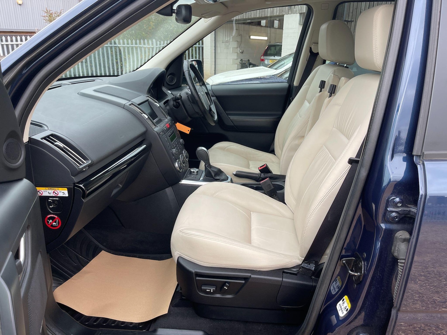 Used Land Rover Freelander 2012 for sale - 77203549: Photo 15