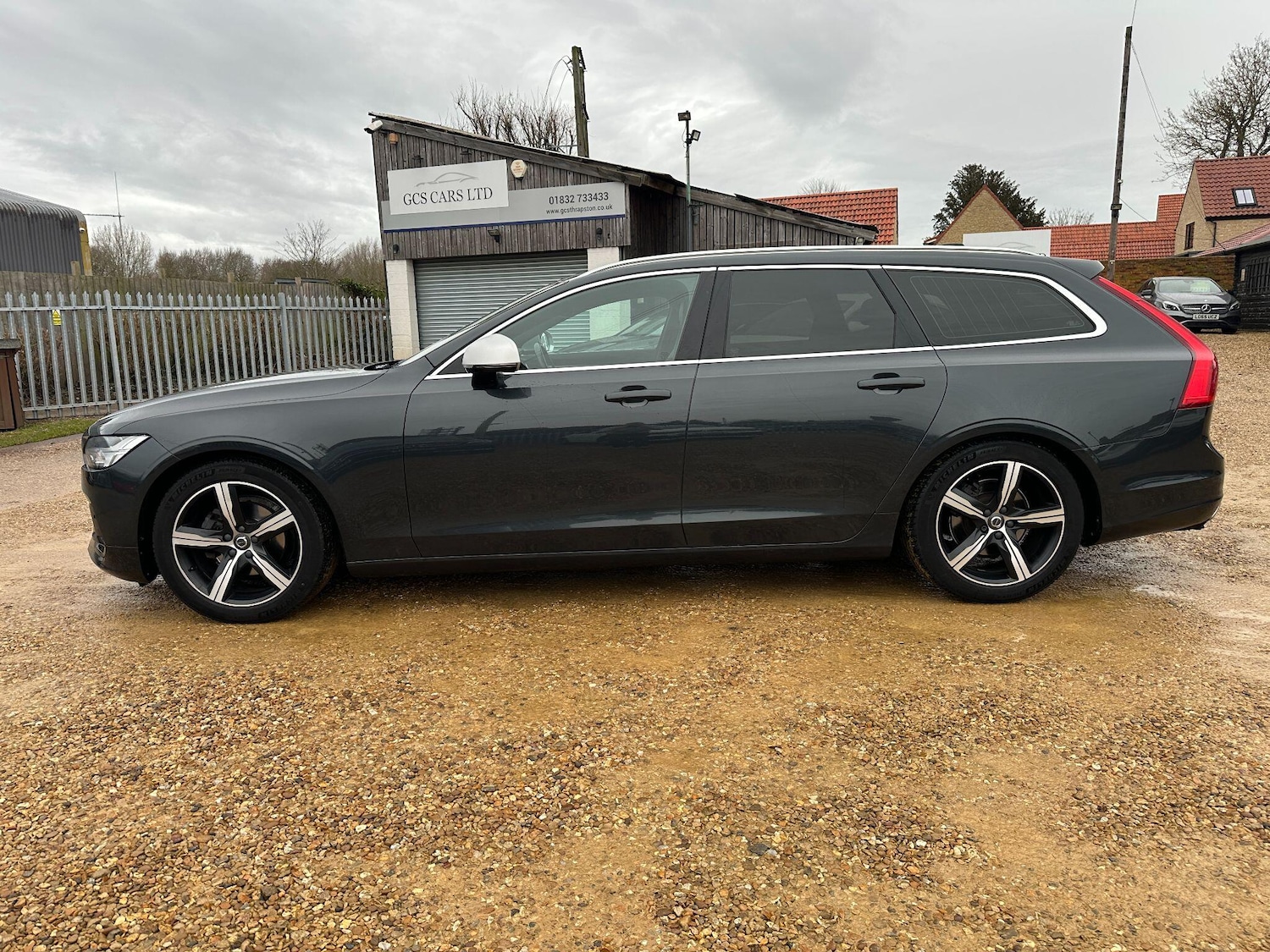 Used Volvo V90 2018 for sale - 77191159: Photo 3