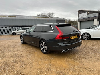 Used Volvo V90 2018 for sale - 77191159: Photo