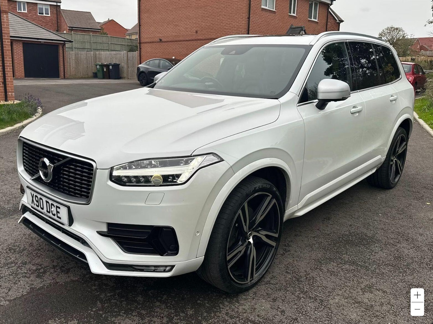 Used Volvo XC90 2018 for sale - 76485320: Photo 2
