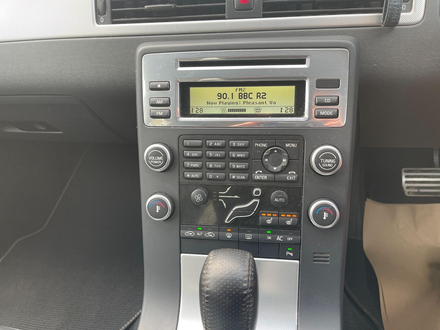 Used Volvo V70 2011 for sale - 76472588: Photo 10