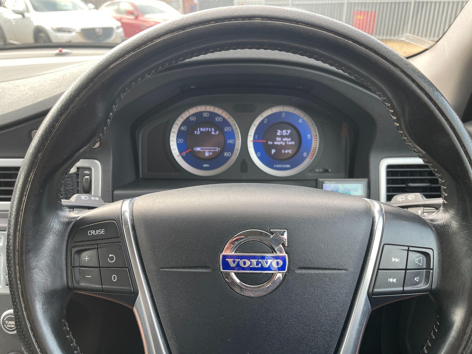 Used Volvo V70 2011 for sale - 76472588: Photo 9