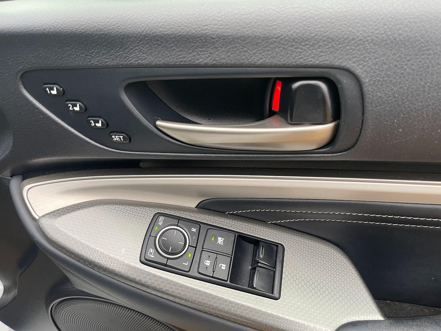 Used Lexus RC 2016 for sale - 76996260: Photo 13