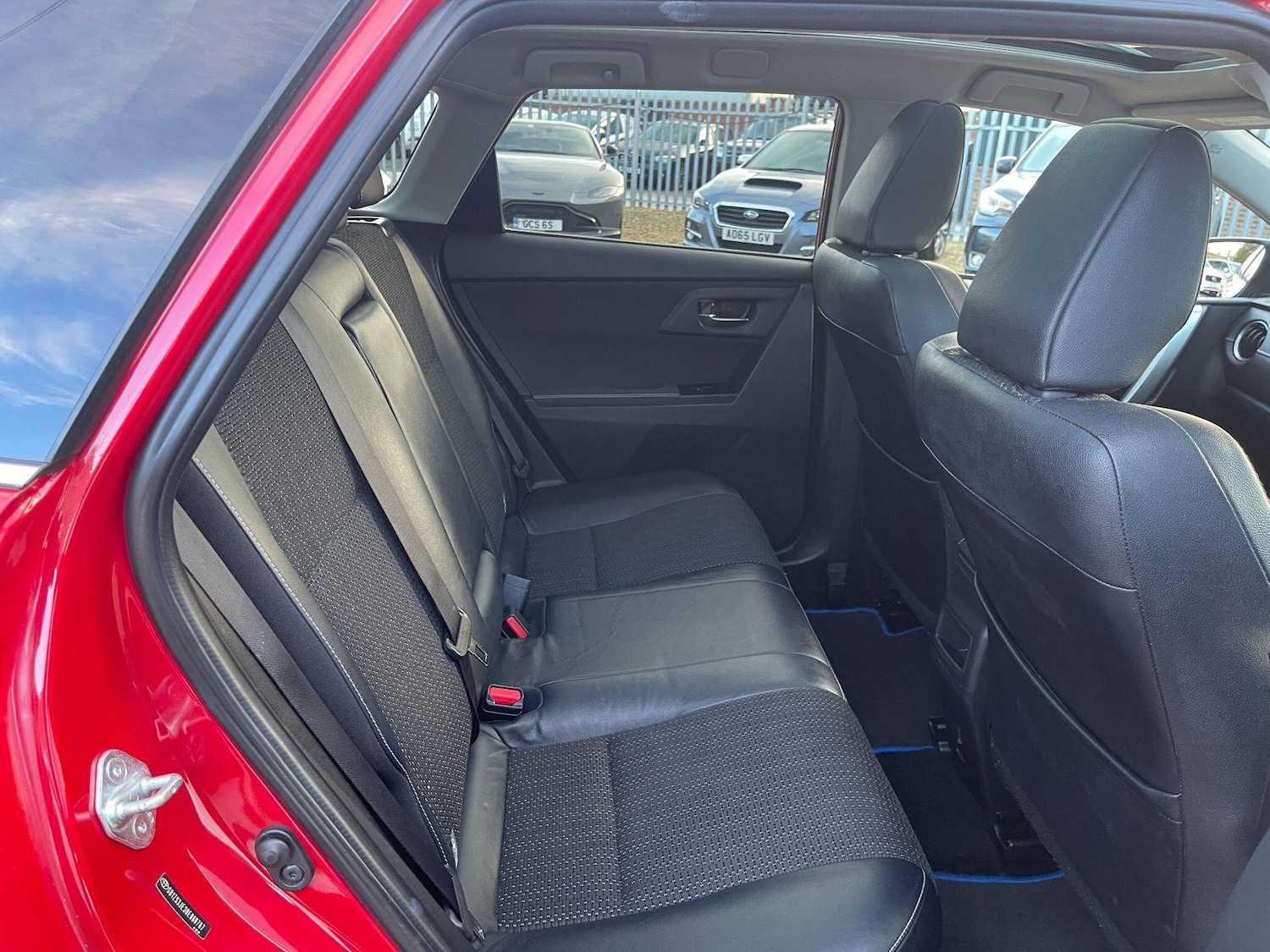 Used Toyota Auris 2014 for sale - 76549689: Photo 16