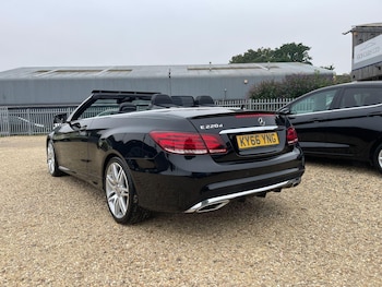 Used Mercedes-Benz E Class 2016 for sale - 79224998: Photo