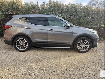 Hyundai Santa Fe feature image