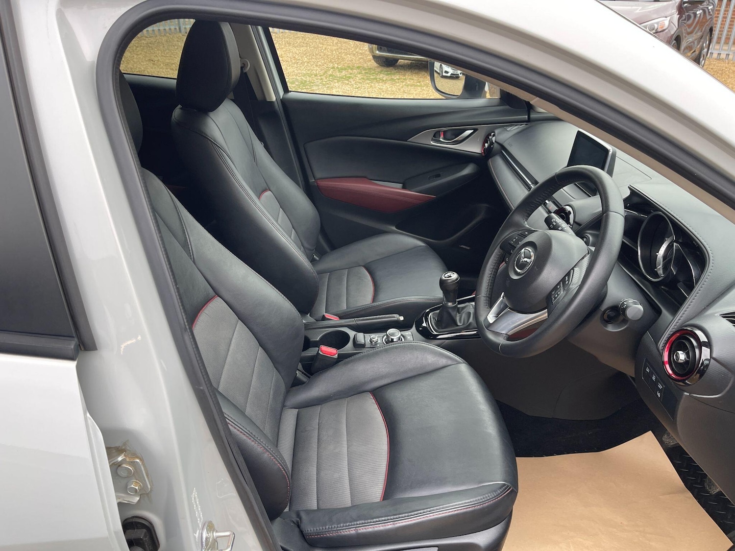 Used Mazda CX-3 2015 for sale - 76409530: Photo 7