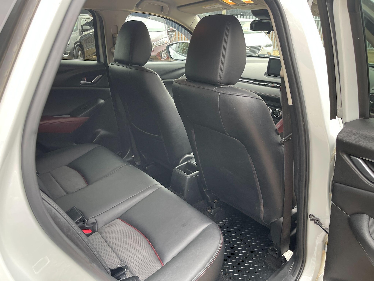 Used Mazda CX-3 2015 for sale - 76409530: Photo 8