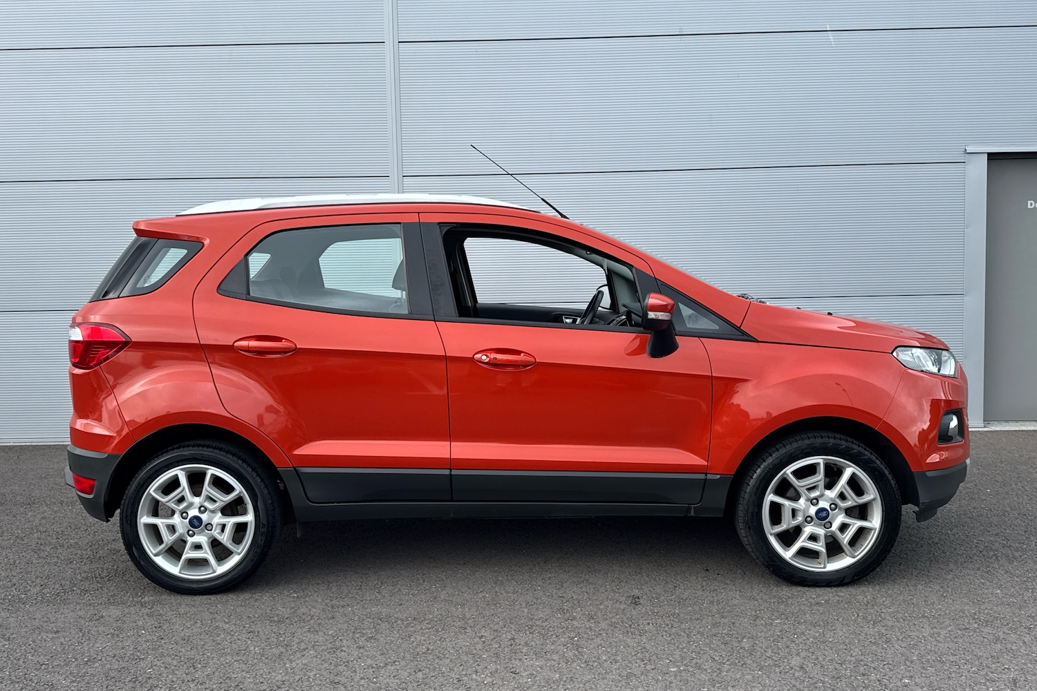 Used Ford Ecosport 2017 for sale - 76130684: Photo 5