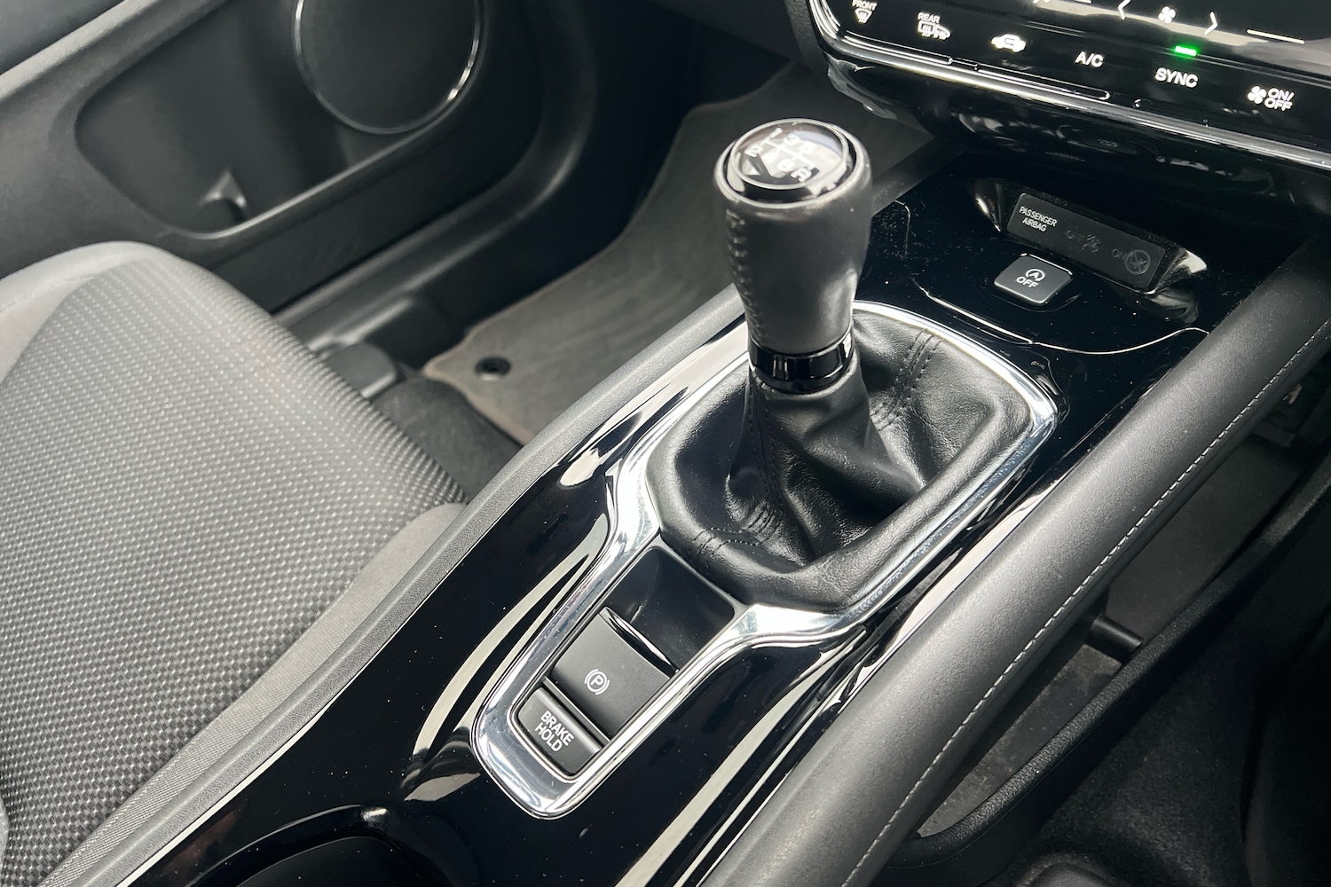 Used Honda HR-V 2018 for sale - 76515048: Photo 24