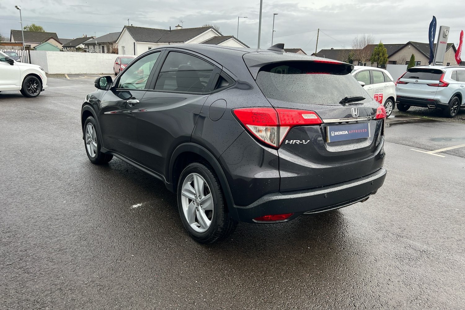 Used Honda HR-V 2018 for sale - 76515048: Photo 3