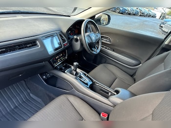 Used Honda HR-V 2018 for sale - 75843672: Photo