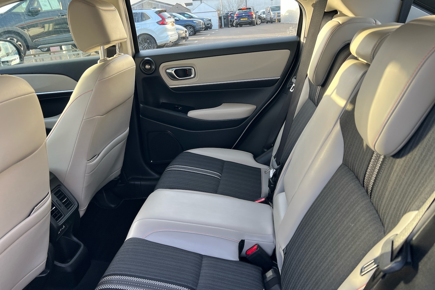 Used Honda HR-V 2022 for sale - 76861809: Photo 8