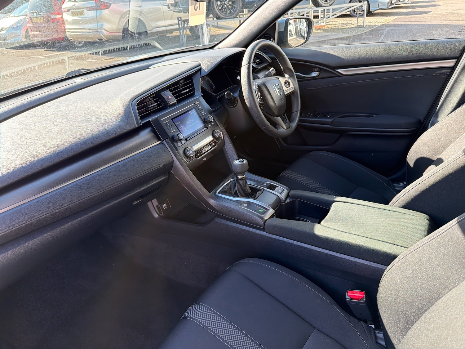 Used Honda Civic 2021 for sale - 77606919: Photo 2