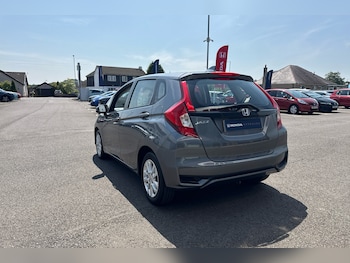 Used Honda Jazz 2019 for sale - 75526674: Photo